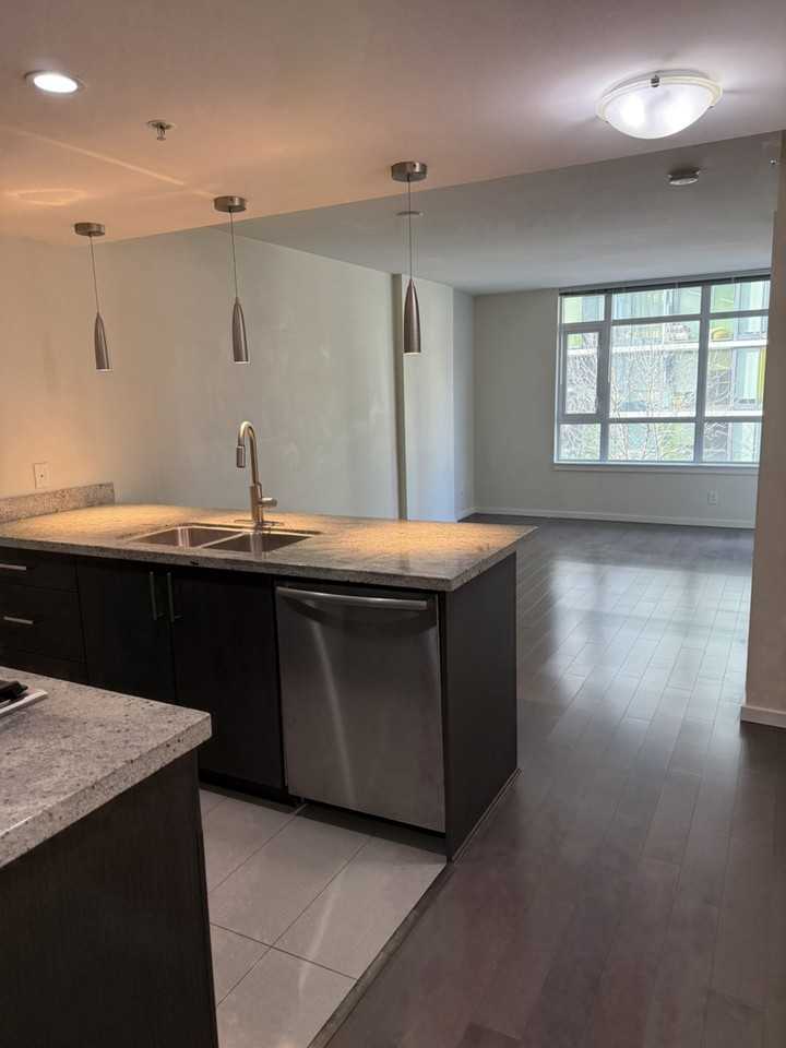 West 2nd Avenue #304 - Photo 4 of 16