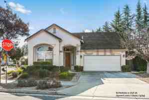 featured image of 1468 Bergerac Dr