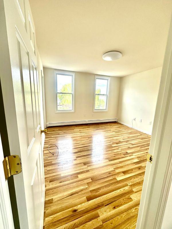 202 South 5th Street ##3 - Photo 2 of 12