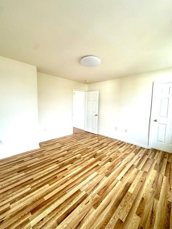 202 South 5th Street ##3 - Photo 4 of 12