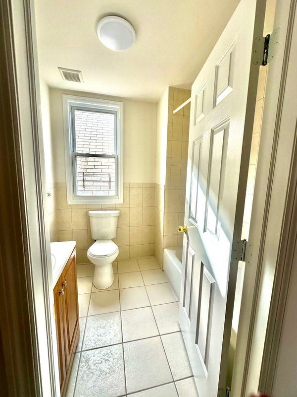 202 South 5th Street ##3 - Photo 6 of 12