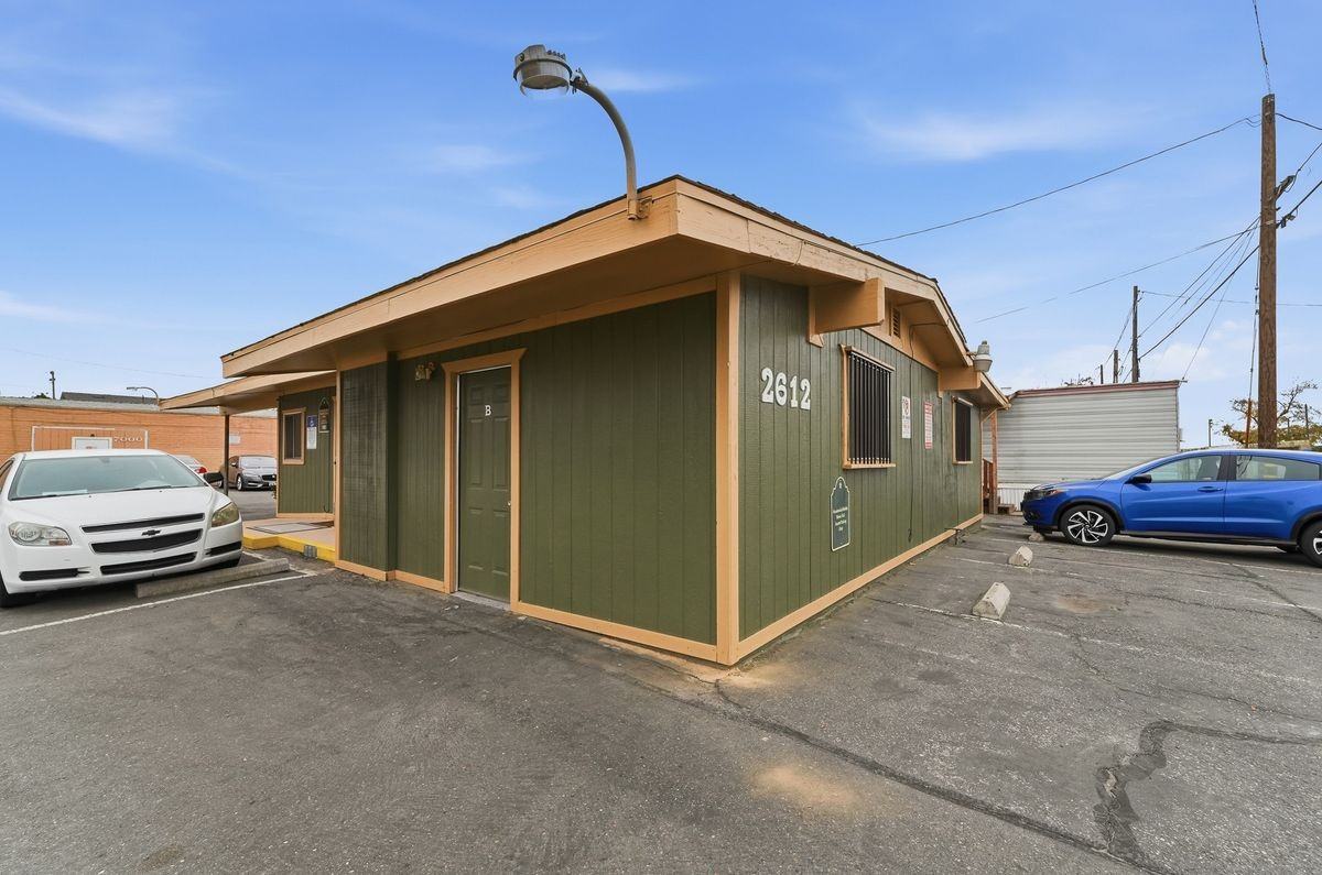 2612 Charles Street ##B