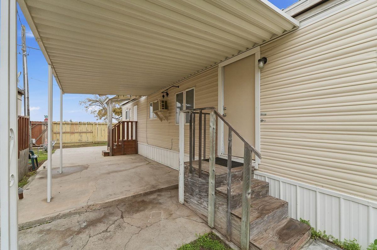 2612 Charles Street ##16 - Photo 2 of 17