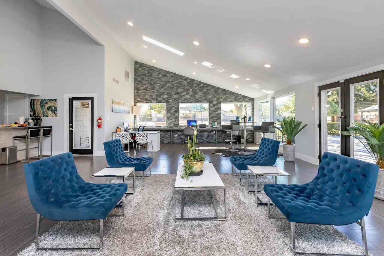 Oakline Apartments - Photo 5 of 50