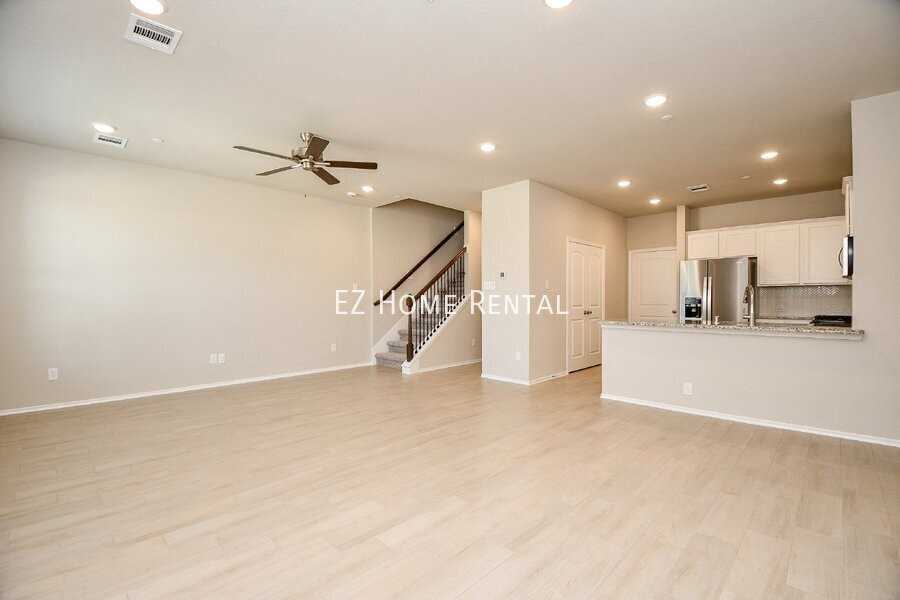 2914 Scanlan Meadow - Photo 3 of 32