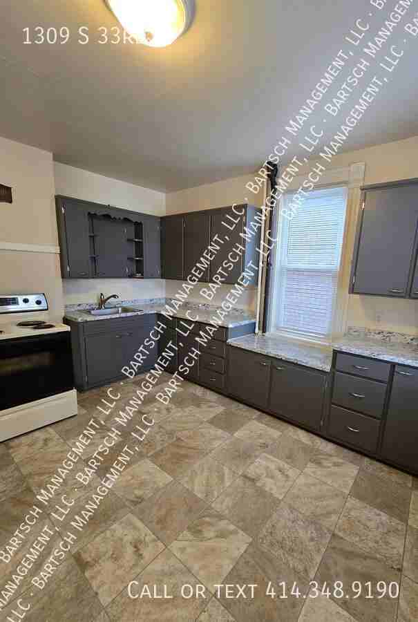 1309 South 33rd Street - Photo 2 of 9