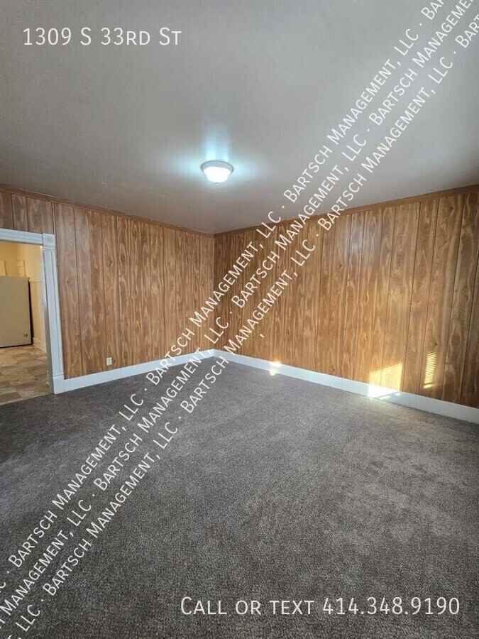 1309 South 33rd Street - Photo 4 of 9