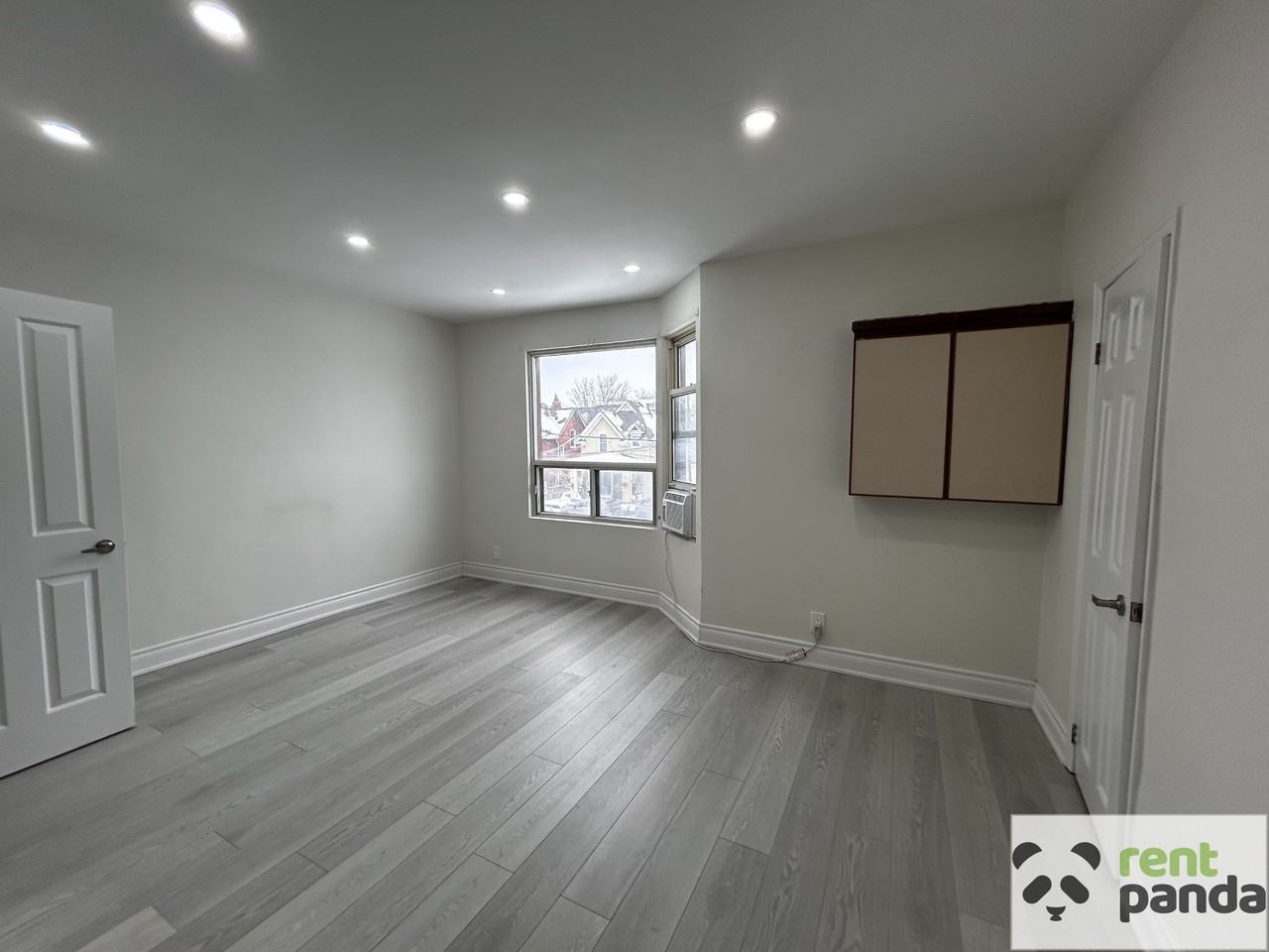 317 Duke Street West #6 - Photo 5 of 11