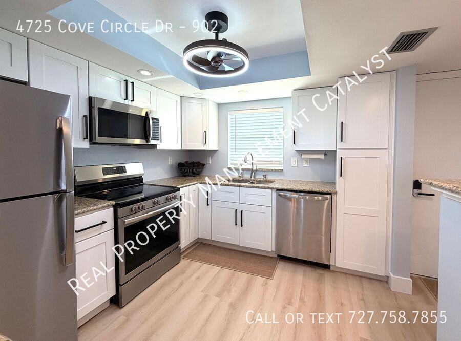 4725 Cove Circle #902 - Photo 6 of 22