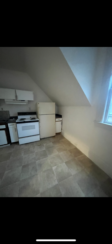 3814 Northeast 6th Avenue - Photo 4 of 8