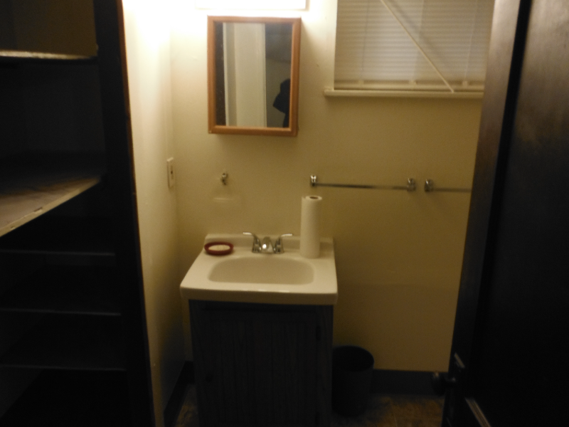 1005 Broad Avenue Northwest #100 - Photo 6 of 19