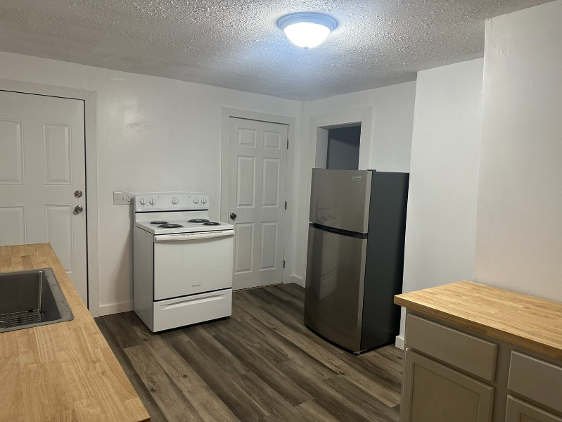 203 Roan Avenue #1 - Photo 2 of 9