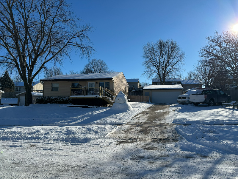 1511 Hyvue Street - Photo 7 of 7