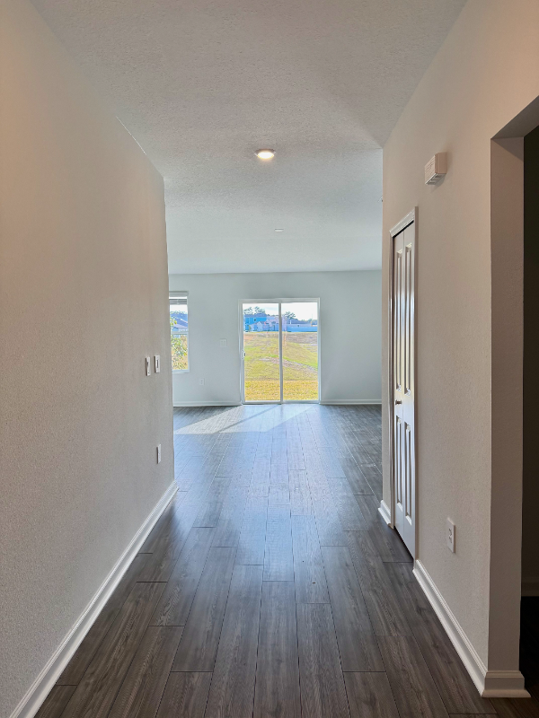 4212 Southwest 82nd Lane - Photo 4 of 39