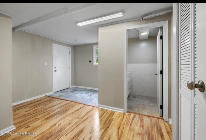 1109 Crestview Way - Photo 3 of 10