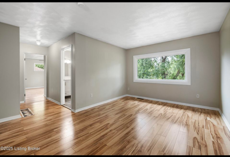 1109 Crestview Way - Photo 5 of 10