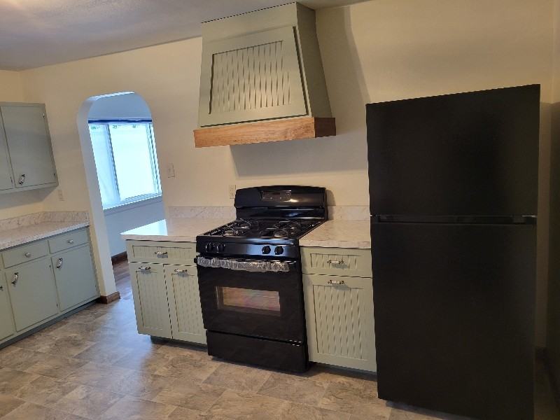 2413 West 27th Street - Photo 5 of 15