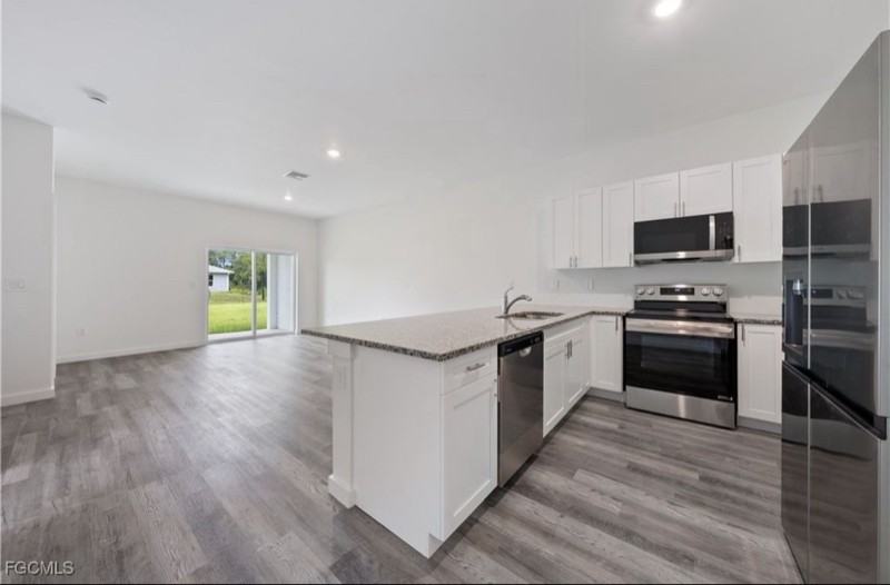 1027 Meadow Road - Photo 2 of 20