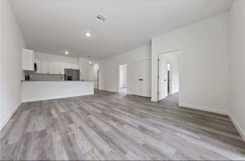 1027 Meadow Road - Photo 7 of 20