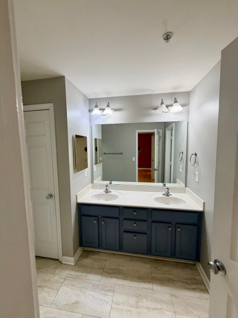 607 Raphael Place - Photo 7 of 20