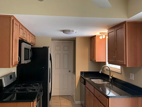 1818 Whitney Drive - Photo 3 of 13