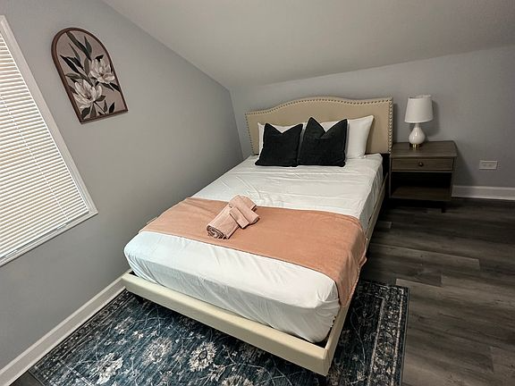 3320 Ernst Street - Photo 3 of 14