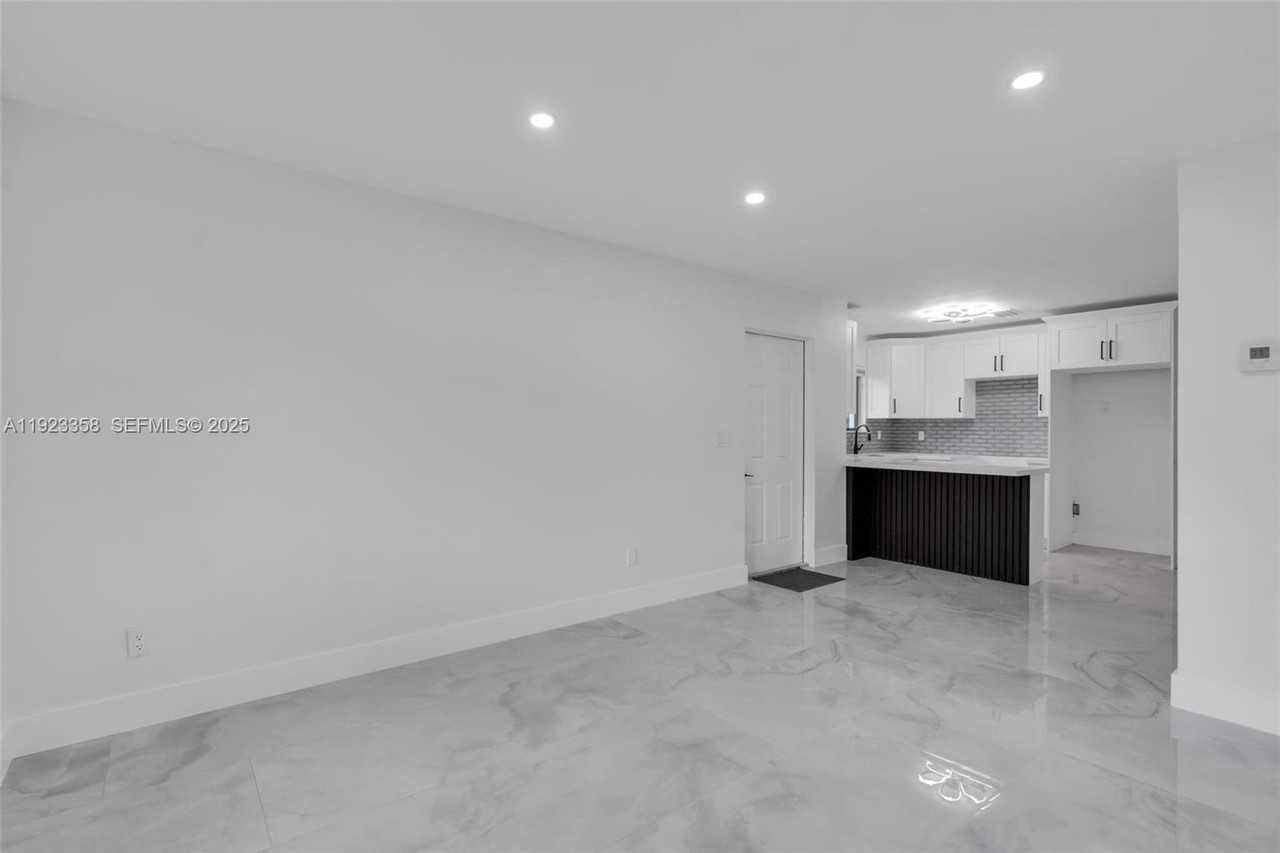 1411 Northwest 40th Street #1411B