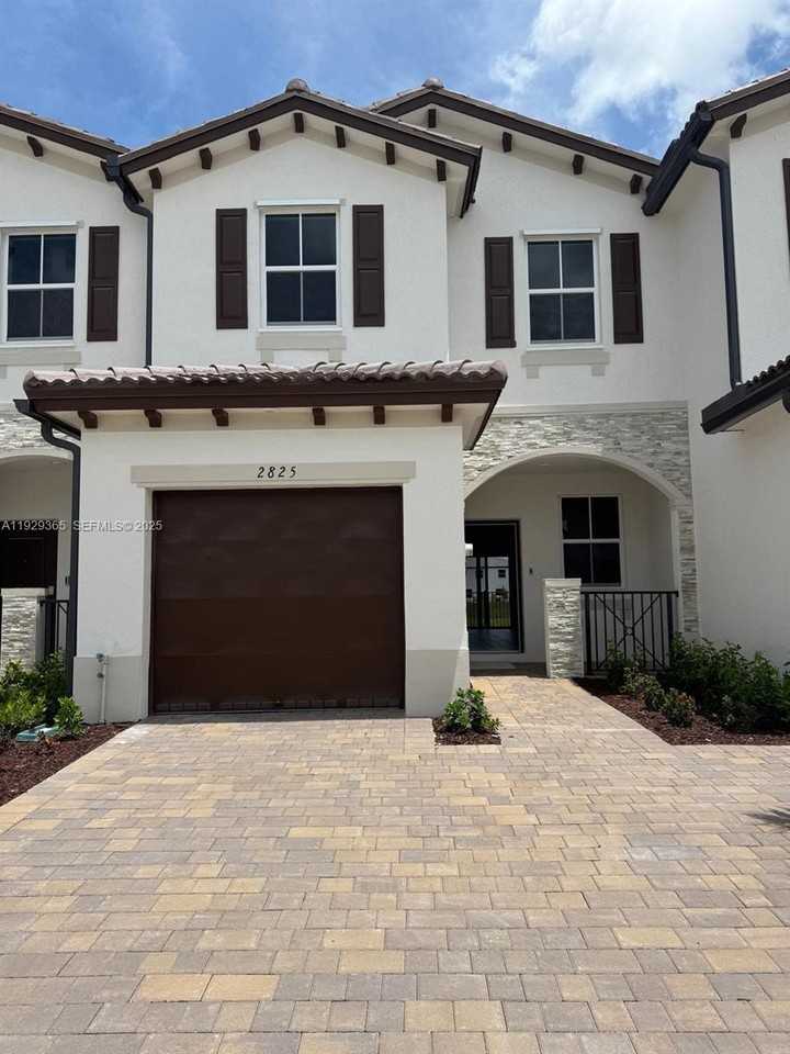 2825 Southeast 25th Street #2825