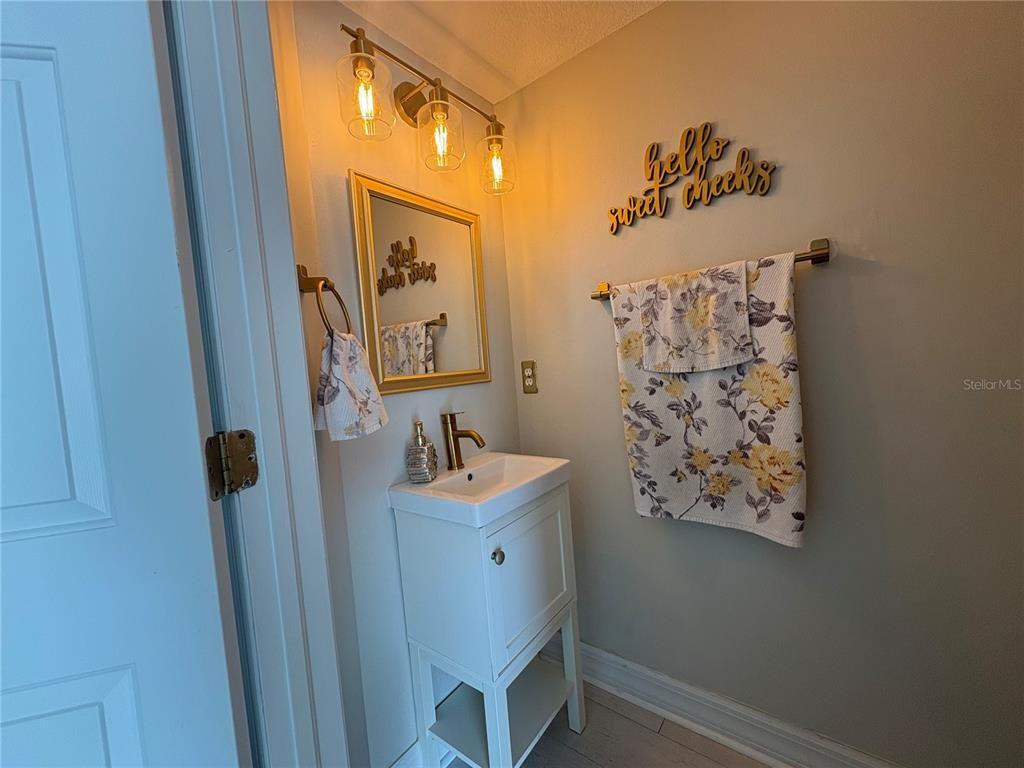 3713 West Cass Street #3713 - Photo 3 of 18