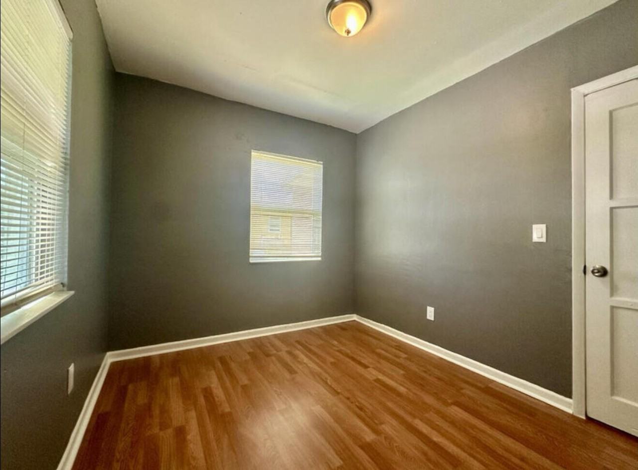 24 Sw 10th Ave #24 - Photo 4 of 25