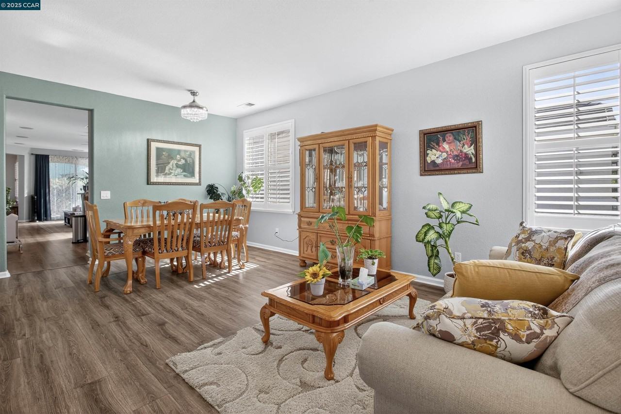 281 Black Amber Way #281 - Photo 3 of 12