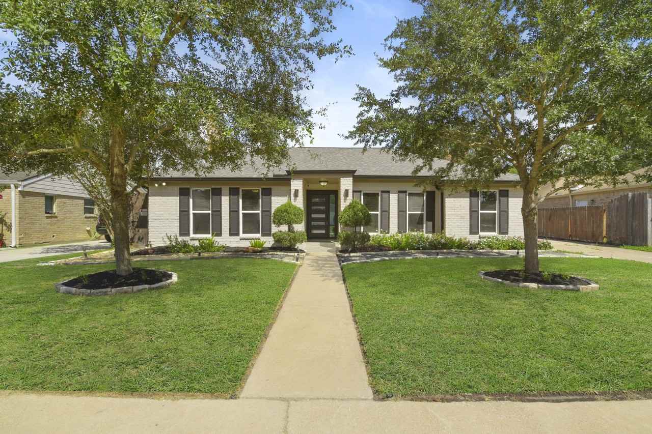 15710 Creekhaven Drive #15710 - Photo 6 of 23