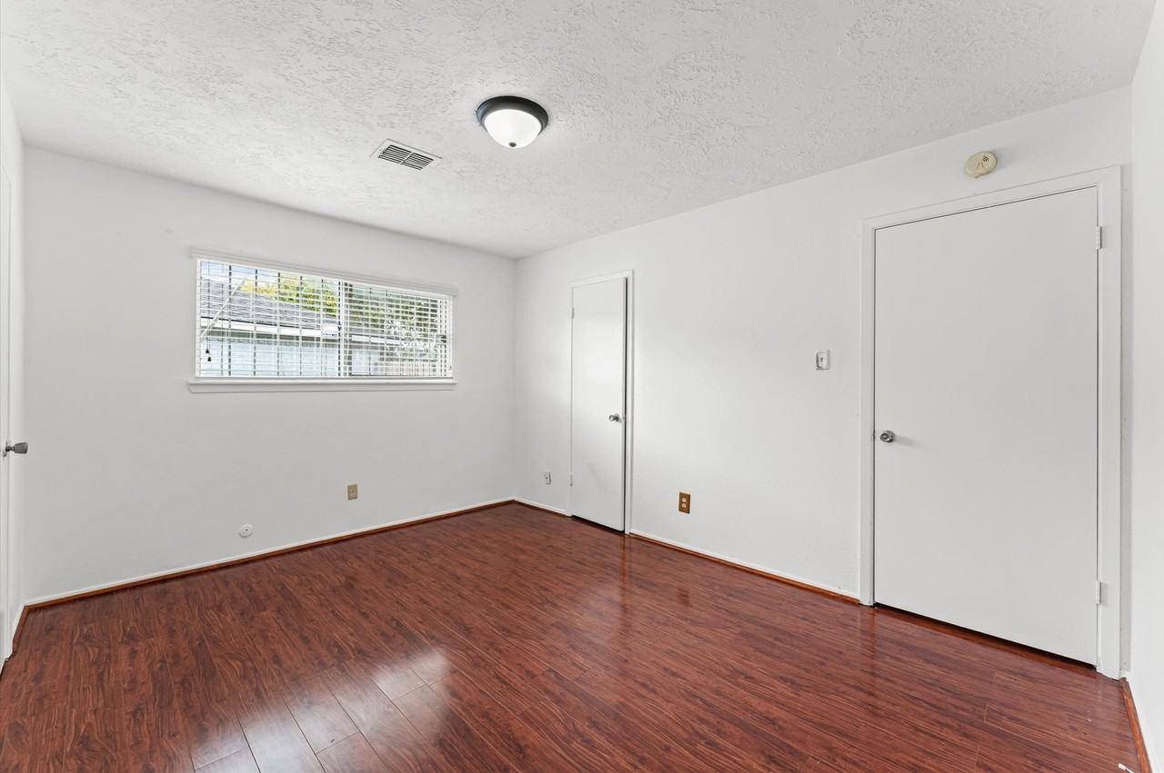 1502 Ashmore Drive #1502 - Photo 5 of 21