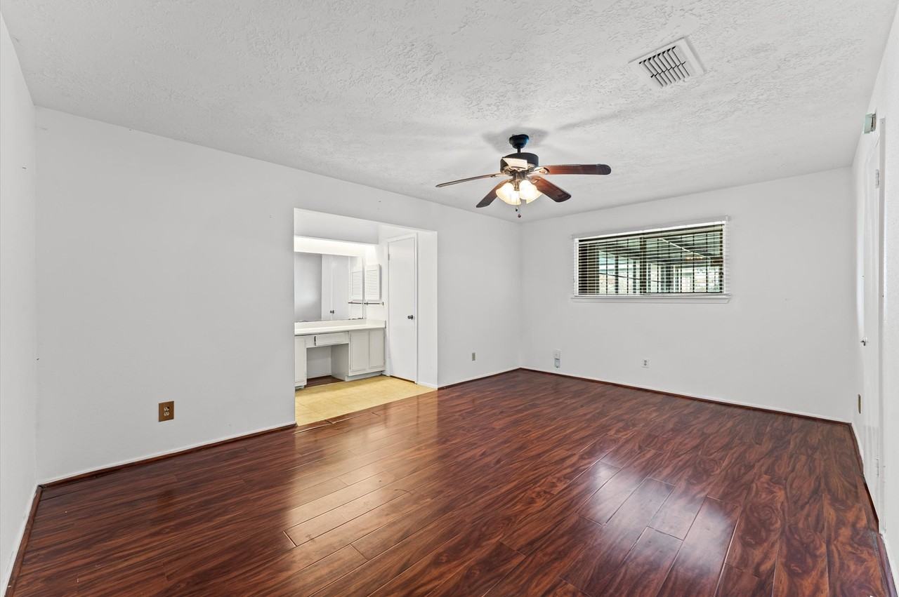 1502 Ashmore Drive #1502 - Photo 6 of 21