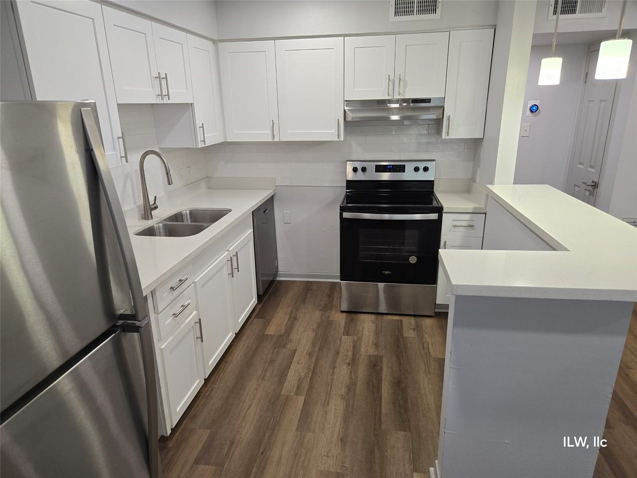 815 Harvard Street #815-30 - Photo 4 of 17