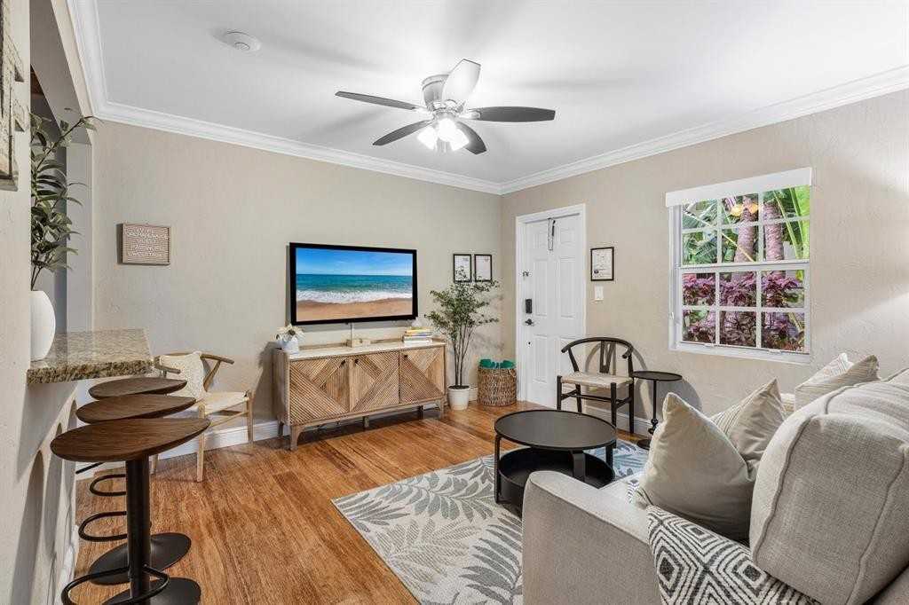 615 Northeast 9th Avenue #615-52 - Photo 3 of 19