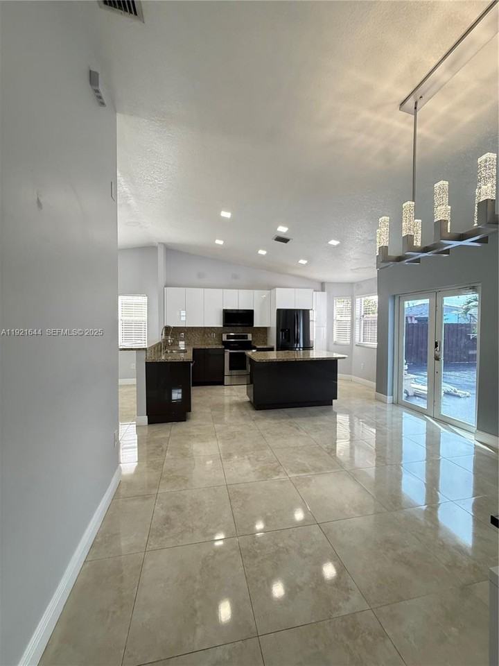 26728 Southwest 128th Court #26728 - Photo 5 of 34