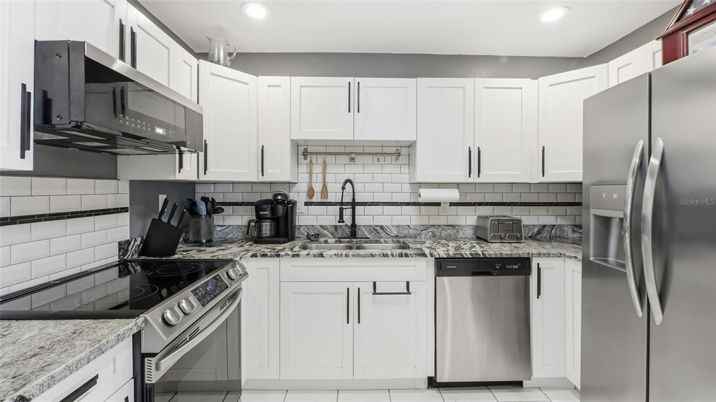 1416 East Frierson Avenue #1416 - Photo 6 of 25