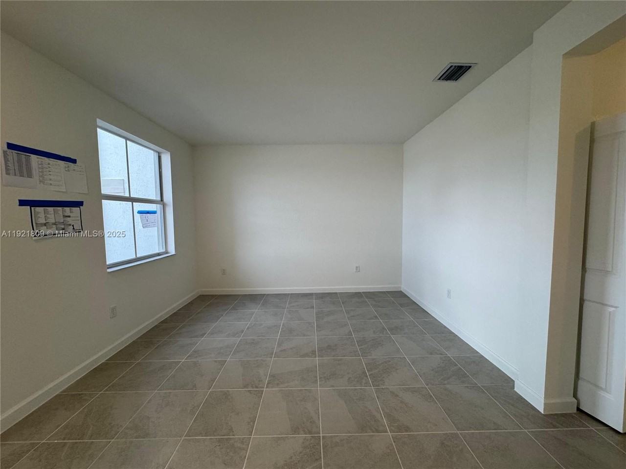 Southeast 27th Court #2622-2622 - Photo 2 of 12