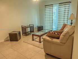 5234 Ne 6th Ave - Photo 1 of 1