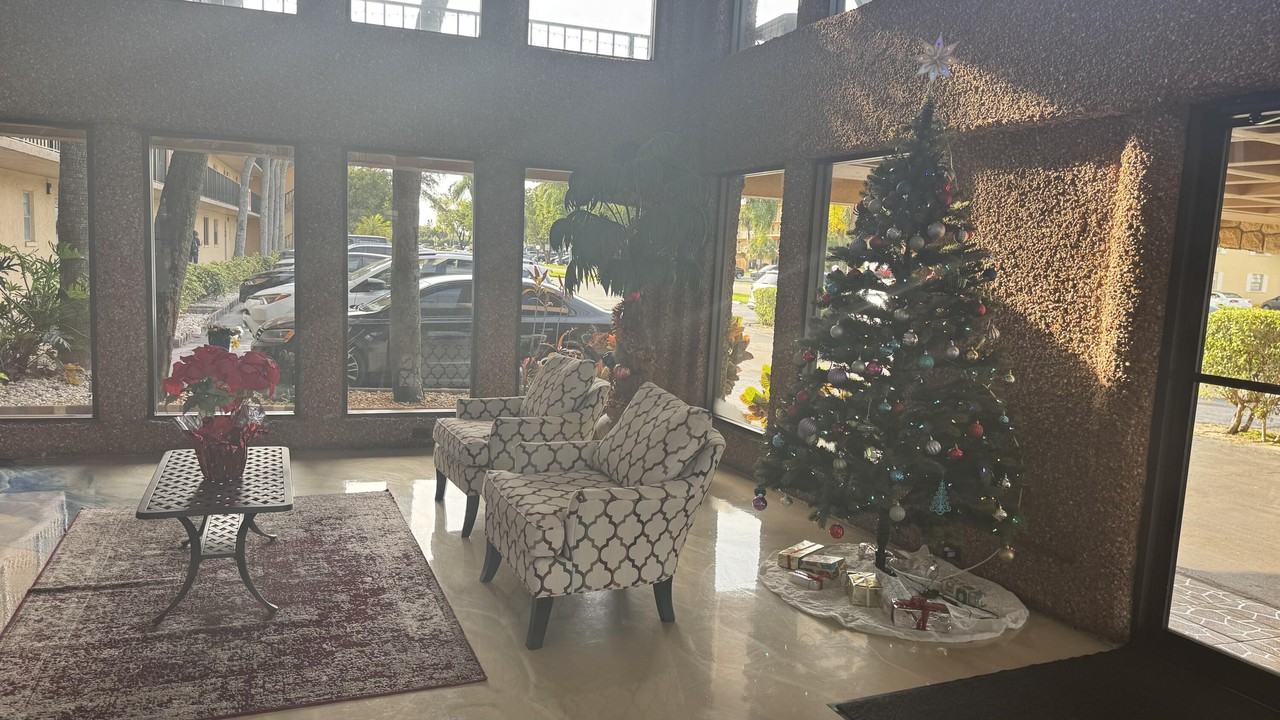 9370 Sw 8th St #9370-319 - Photo 2 of 27