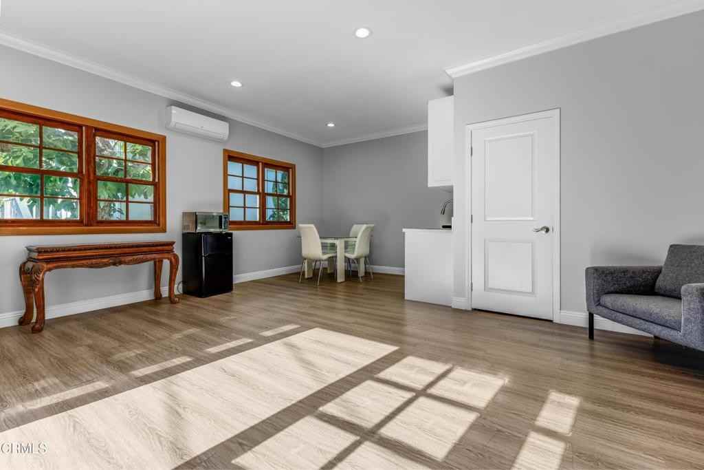 1115 South Wilton Place #1115A - Photo 5 of 14