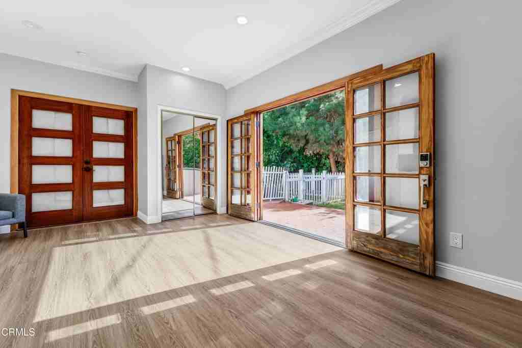 1115 South Wilton Place #1115A - Photo 7 of 14