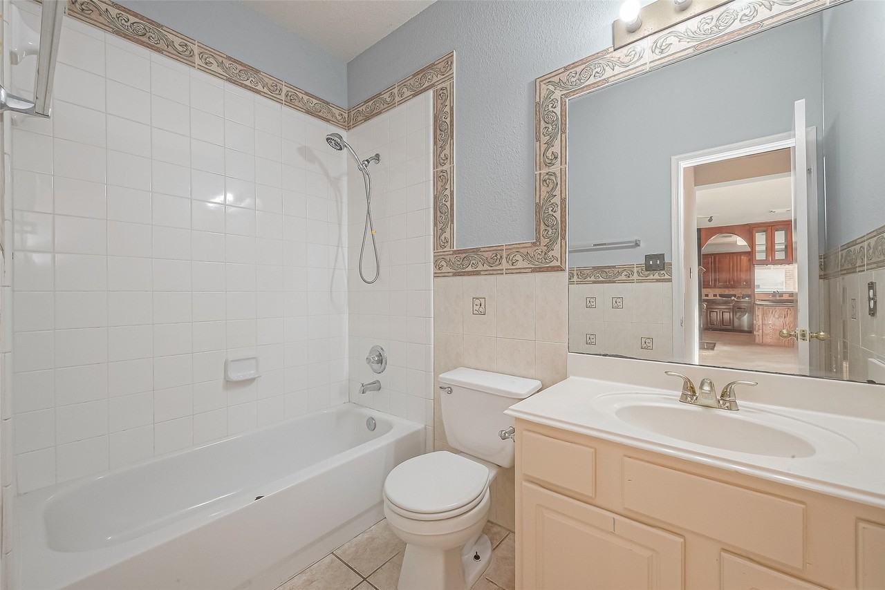 9407 Demsey Mill Drive #9407 - Photo 2 of 42