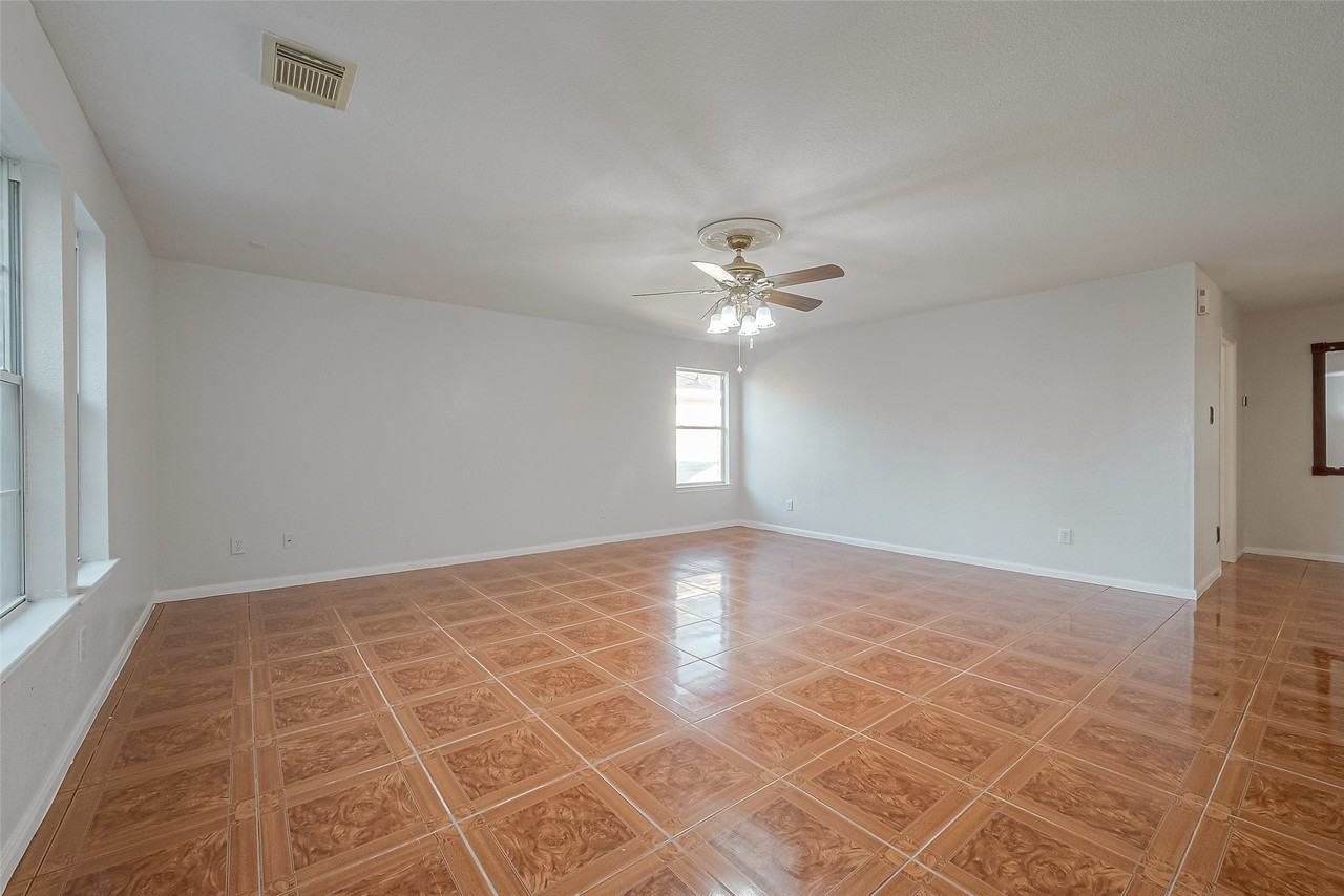 9407 Demsey Mill Drive #9407 - Photo 4 of 42