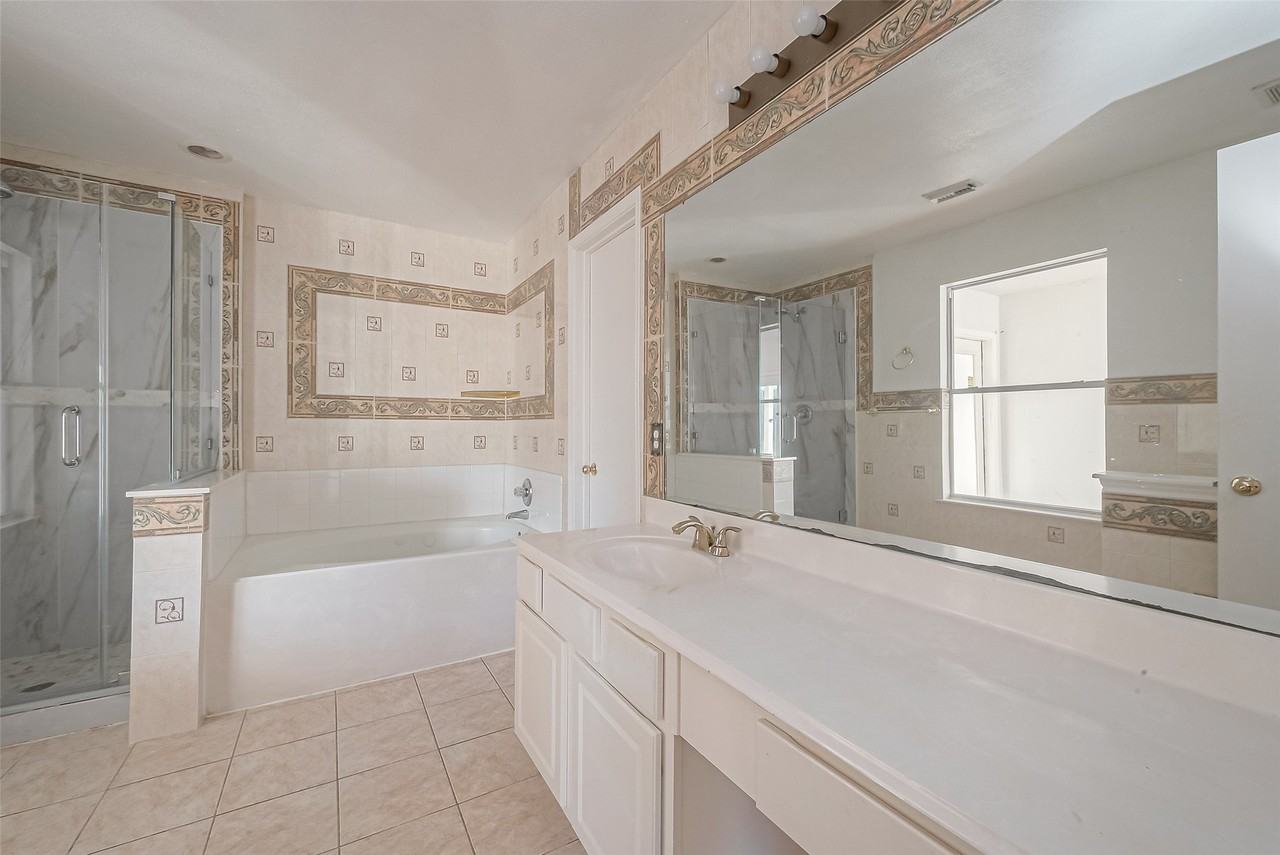 9407 Demsey Mill Drive #9407 - Photo 7 of 42