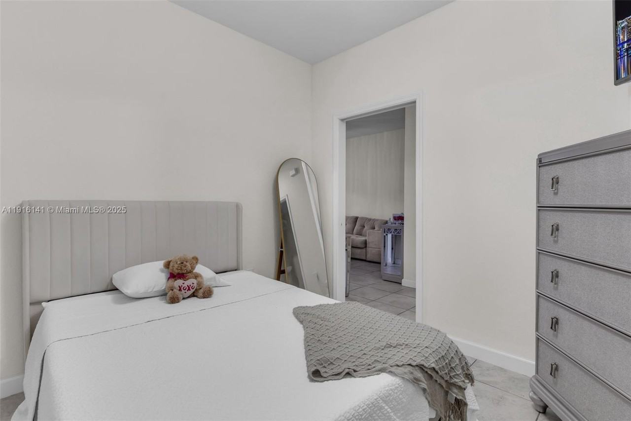 11413 Southwest 252nd Terrace #11413 - Photo 6 of 40