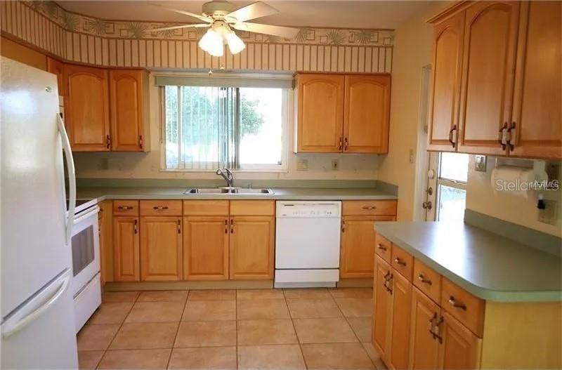 264 Glen Oak Road #264 - Photo 3 of 7