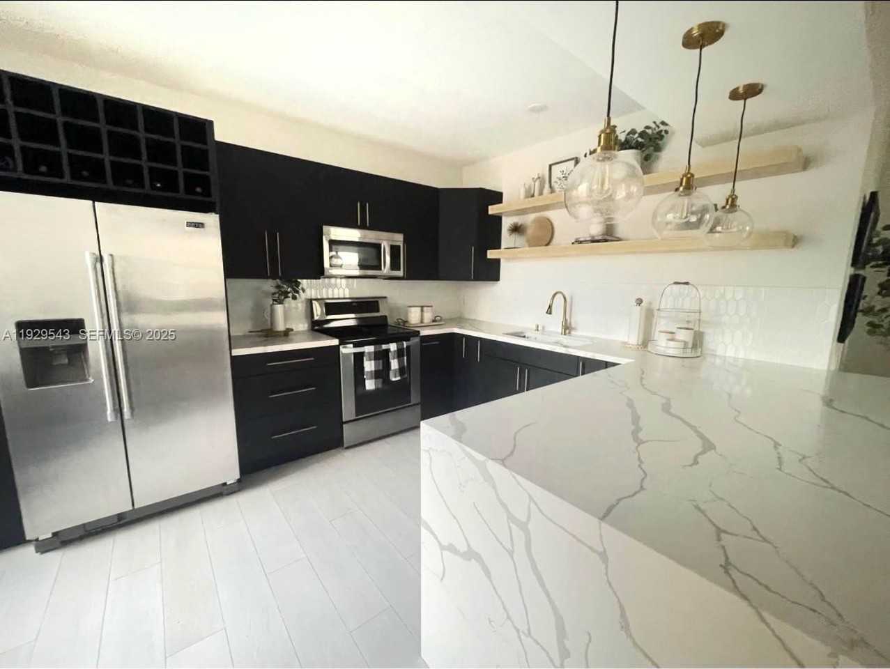 11864 Northwest 11th Street - Photo 5 of 13