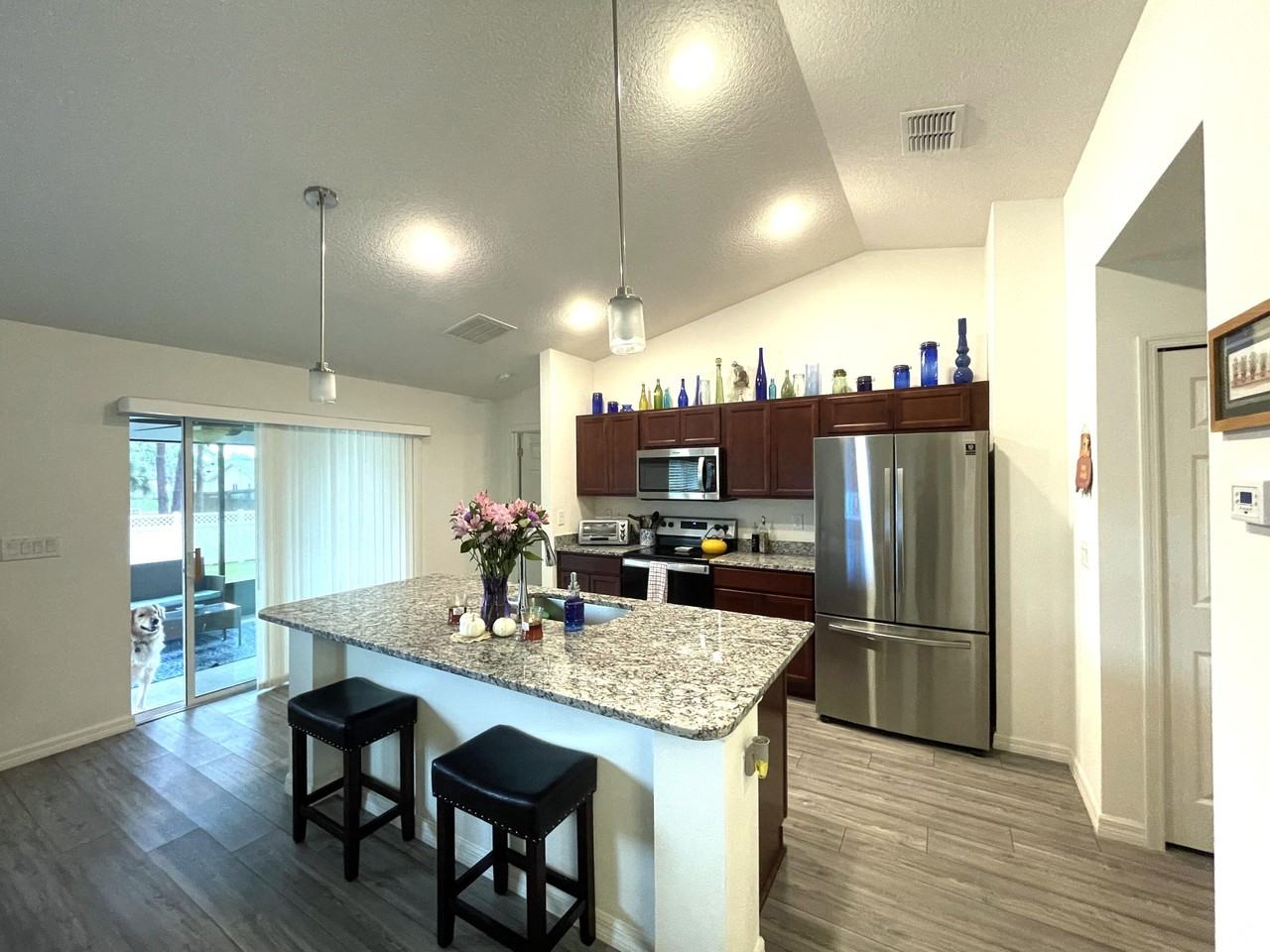 714 Davidson Street Southeast #714 - Photo 5 of 38